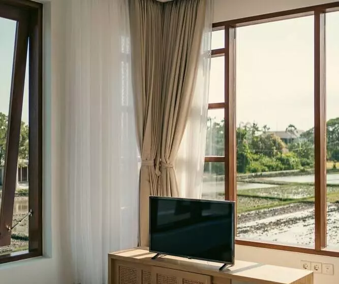 Om Cemagi Beach Villa Canggu