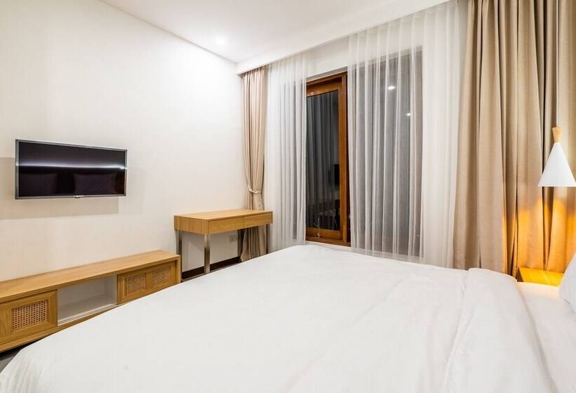 Om Cemagi Beach Villa Canggu