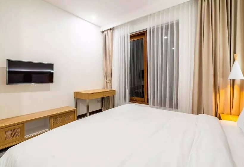 Om Cemagi Beach Villa Canggu