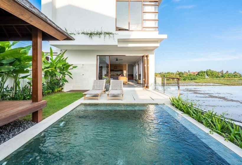 Om Cemagi Beach Villa Canggu