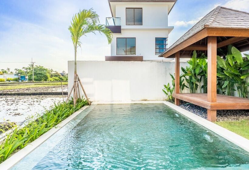 Om Cemagi Beach Villa Canggu