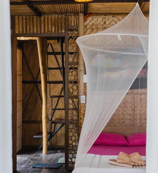 منتجع Amami Beachfront Villa With Private Beach