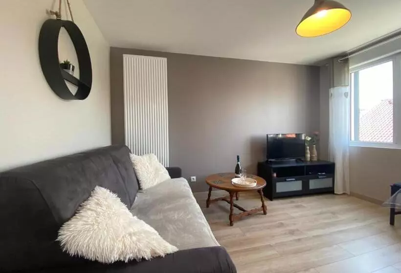 Champêtre   Gîte Entièrement Neuf à 100 Mètres De La Plage