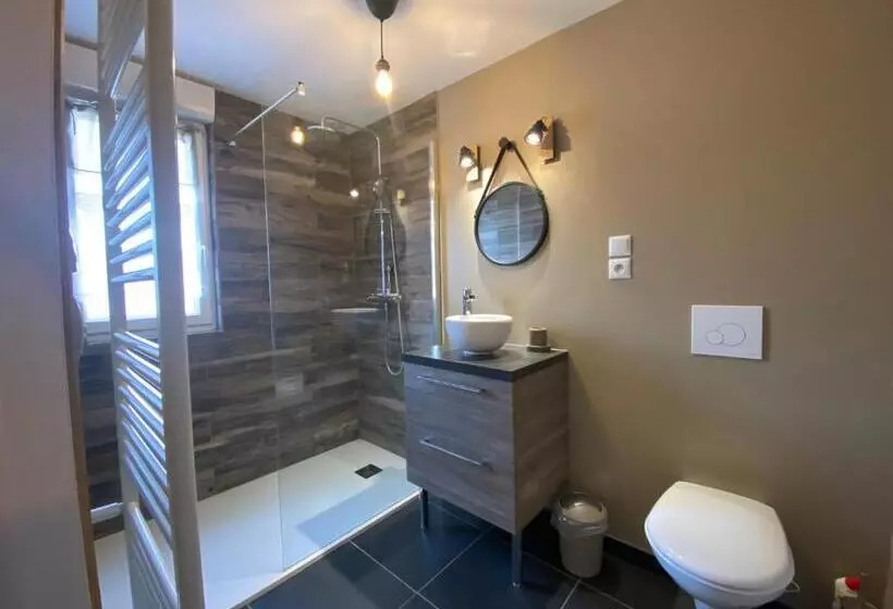 Champêtre   Gîte Entièrement Neuf à 100 Mètres De La Plage