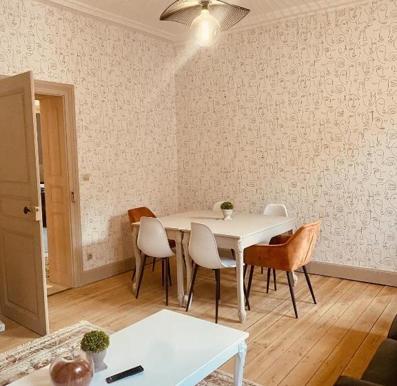 La Mariefacture Comme Un Livre Ouvert