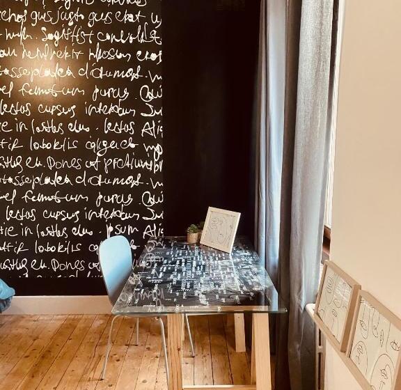 La Mariefacture Comme Un Livre Ouvert