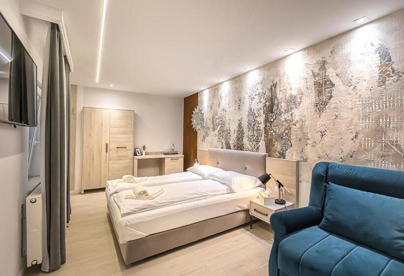 بنسيون Casa Sedra