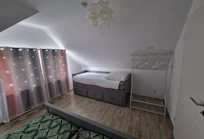 Schicke Neue Ferienwohnung