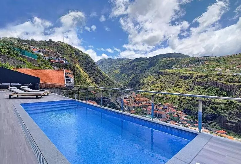 Wild River Villa By Lovelystay