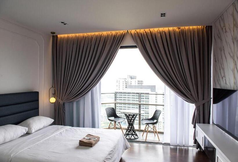 Stay @ Almas Puteri Harbour