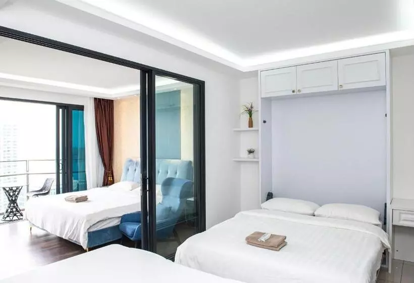 Stay @ Almas Puteri Harbour