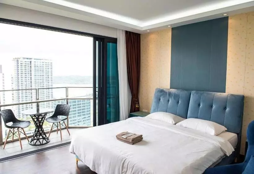 Stay @ Almas Puteri Harbour