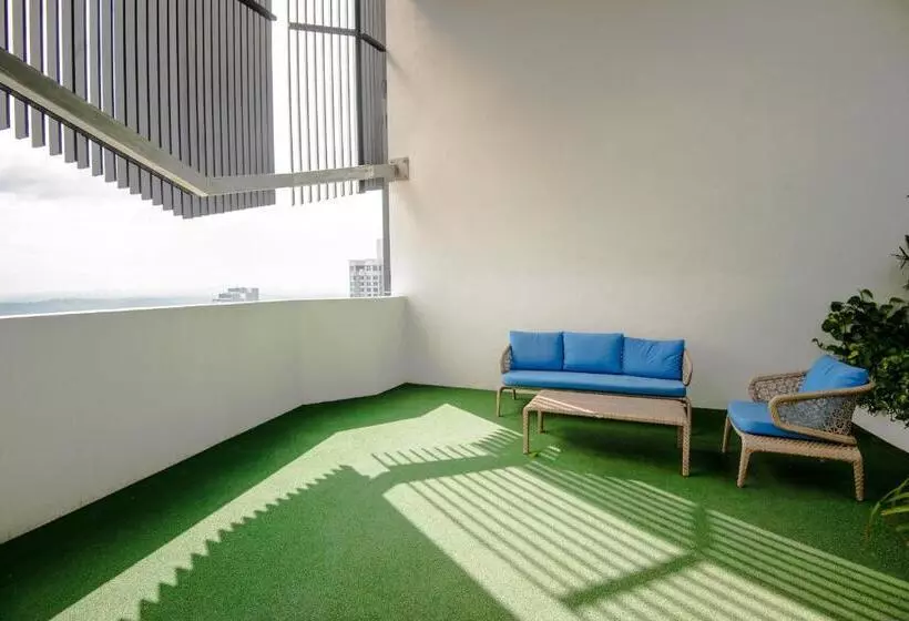 Stay @ Almas Puteri Harbour