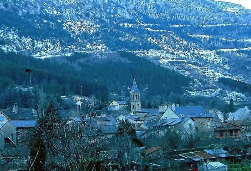 Appartement De 100m² Avec Parking