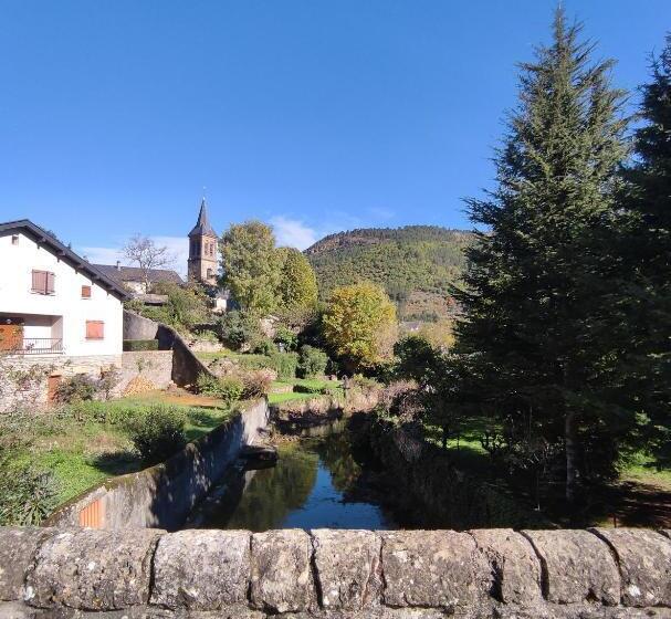 Appartement De 100m² Avec Parking