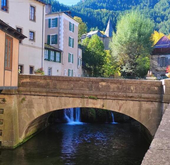 Appartement De 100m² Avec Parking