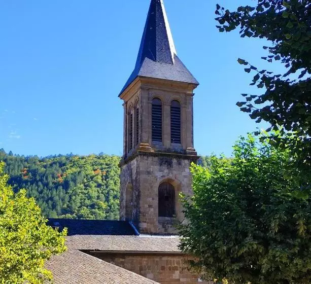 Appartement De 100m² Avec Parking