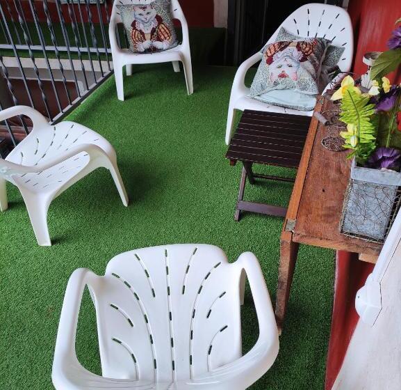 Appartement De 100m² Avec Parking