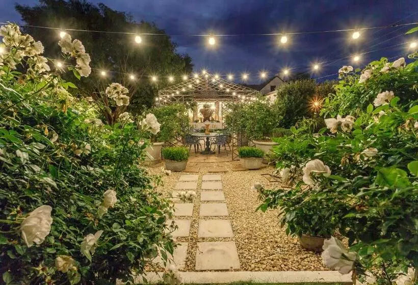 Aamiaismajoitus (B&B) Oude Pastorie