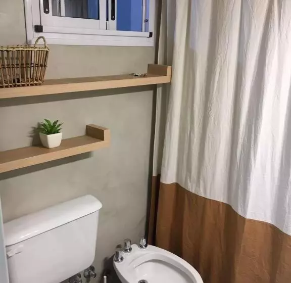 Departamento Temporal Catedral Con Cochera A 100 Metros Para Autos Chicos   Medianos