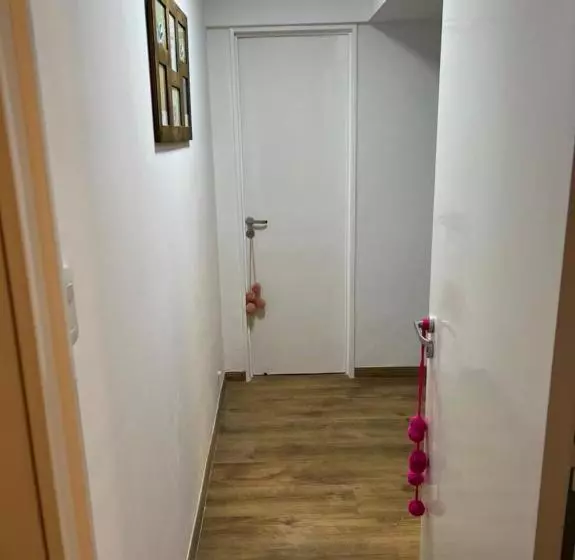 Departamento Temporal Catedral Con Cochera A 100 Metros Para Autos Chicos   Medianos