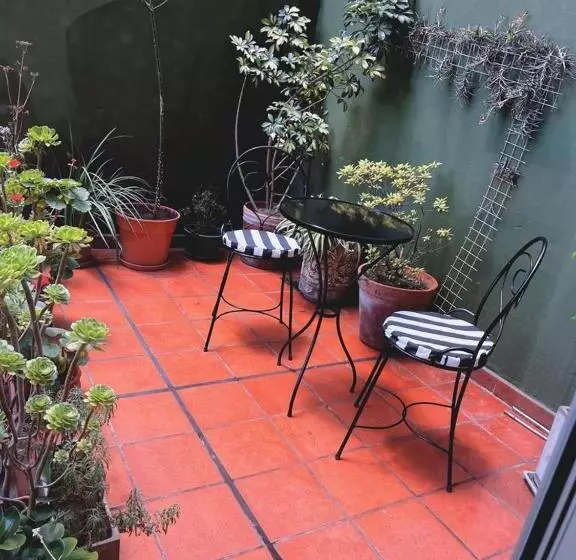 Departamento Temporal Catedral Con Cochera A 100 Metros Para Autos Chicos   Medianos