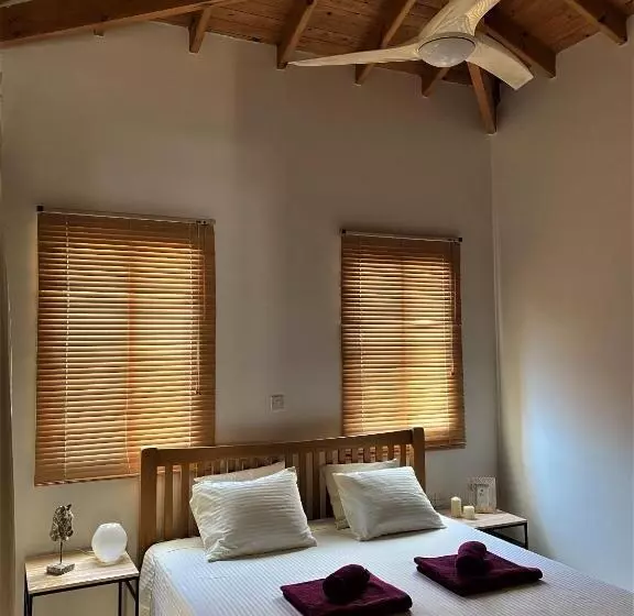 Gaia Residence, Peristerona, Polis Chrysochous