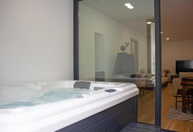 Helena S Family House