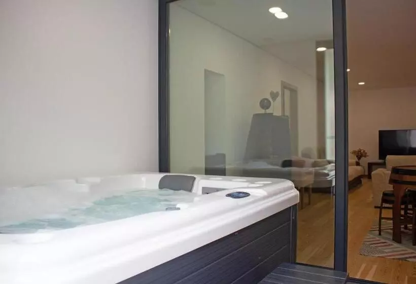 Helena S Family House