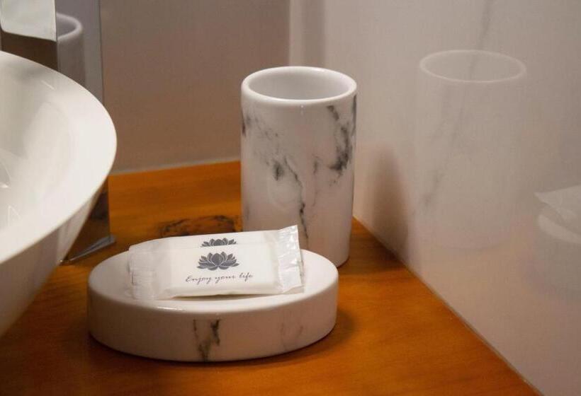 Helena S Family House