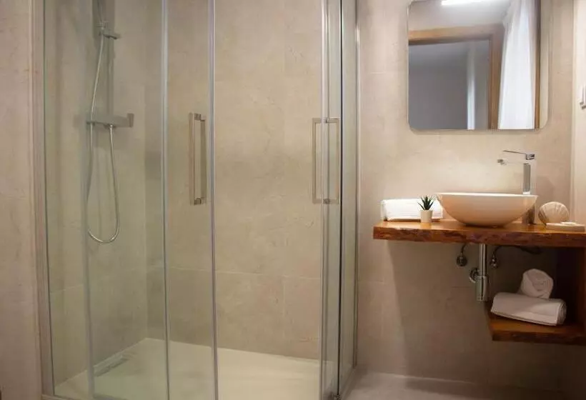 Helena S Family House