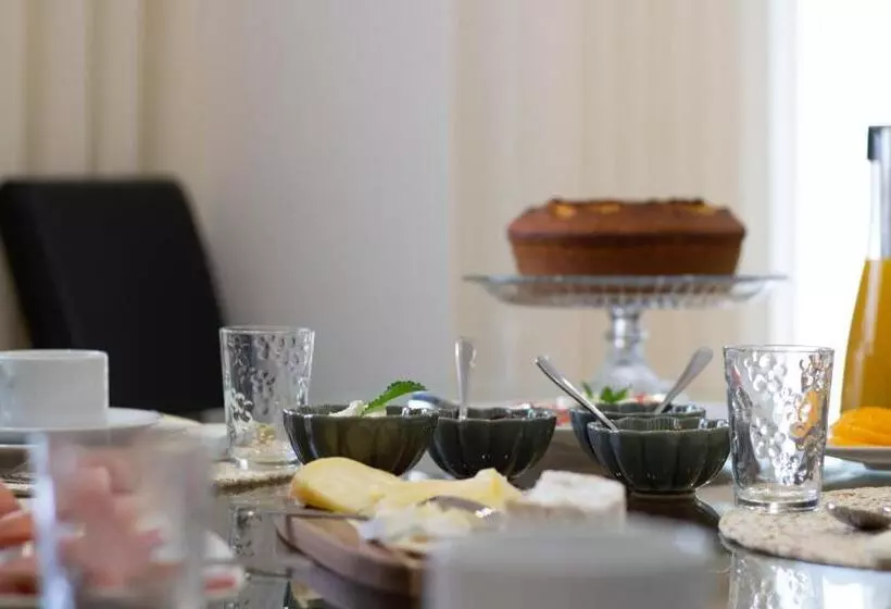 Helena S Family House