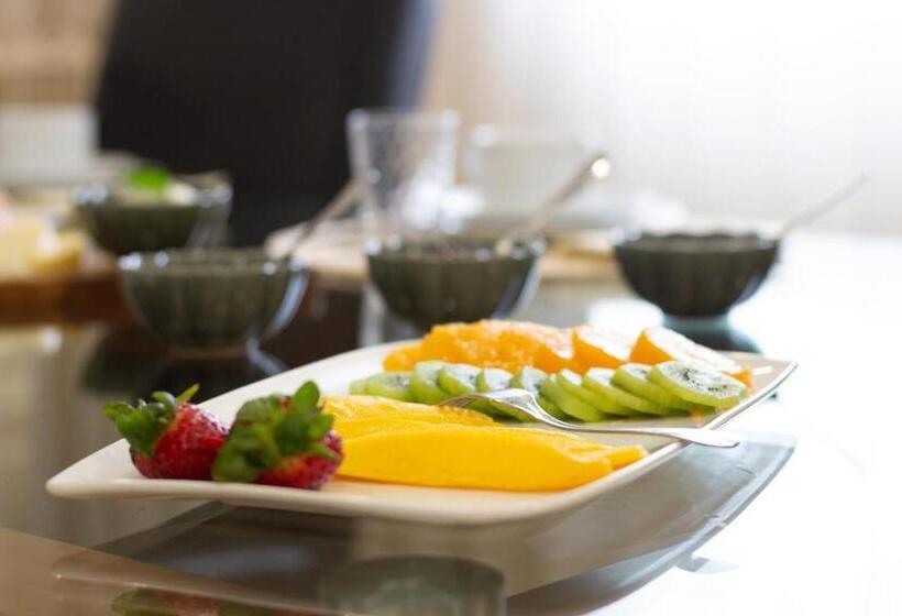 Helena S Family House