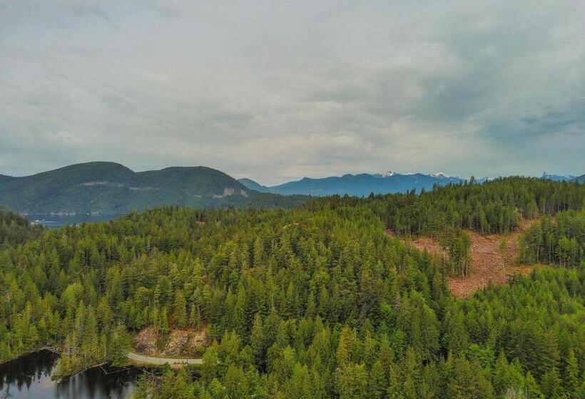 North Lake Waterfront Home