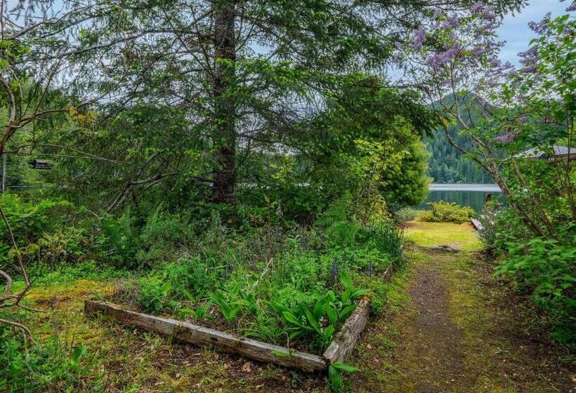 North Lake Waterfront Home