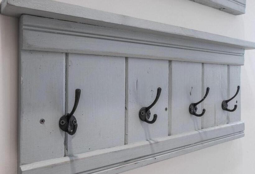 North Lake Waterfront Home