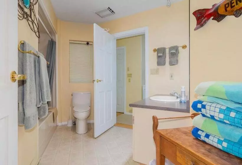 North Lake Waterfront Home