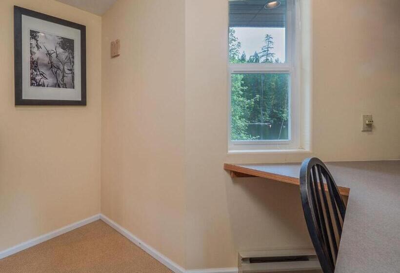 North Lake Waterfront Home