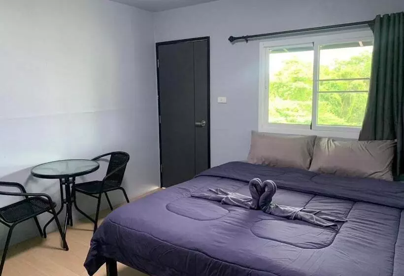 ペンション บ้านวนัชชา รีสอร์ท