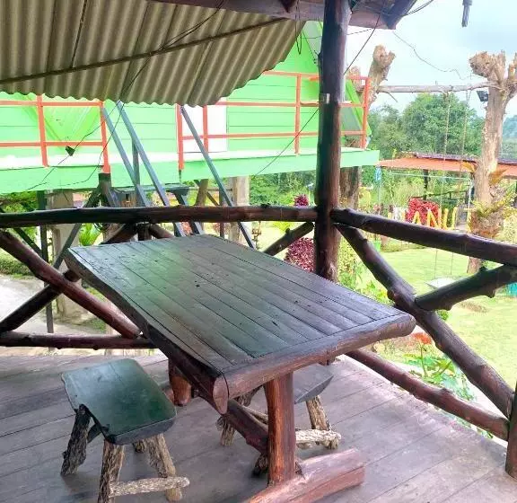 ペンション บ้านวนัชชา รีสอร์ท