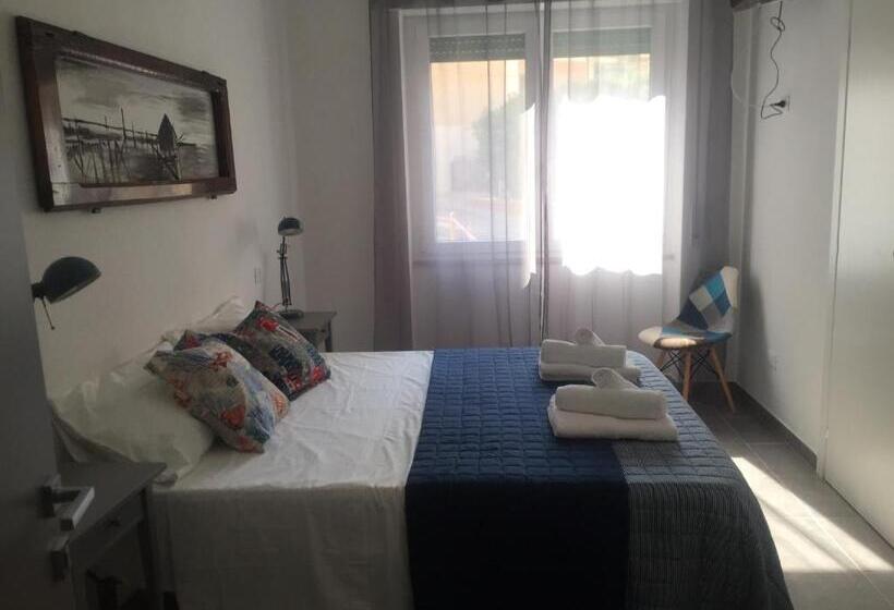 펜션 Aquamarina Rooms