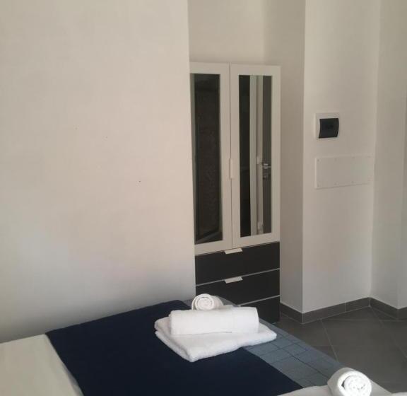 펜션 Aquamarina Rooms