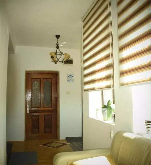 Majatalo Casa Smeilor Horezu