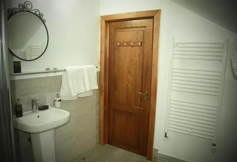 Majatalo Casa Smeilor Horezu