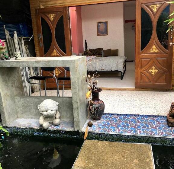 بنسيون Golf House