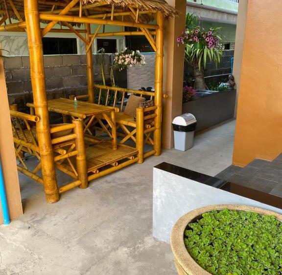 بنسيون Golf House