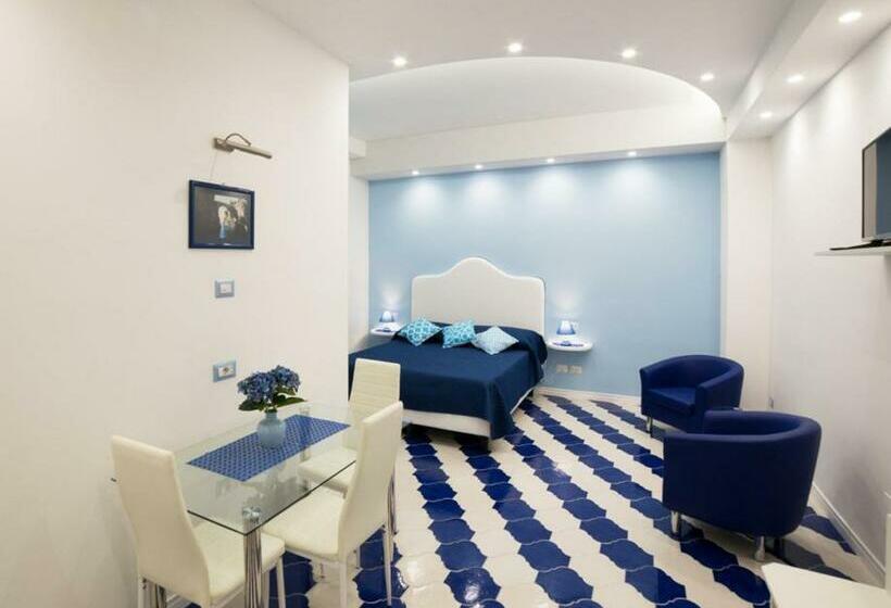 פנסיון Marilisa Holidays