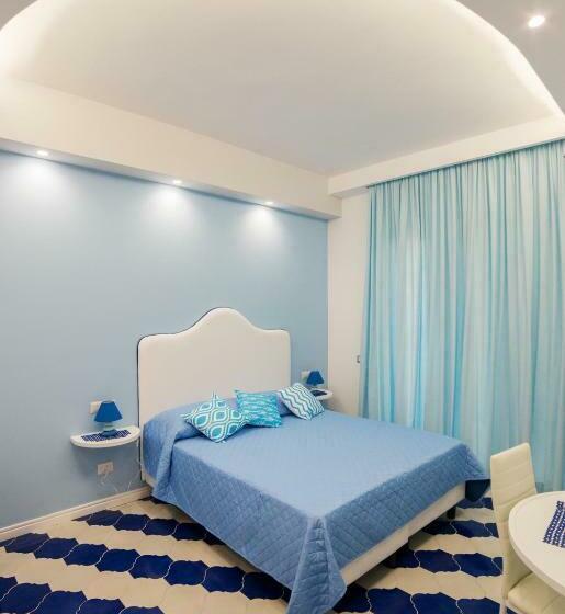 פנסיון Marilisa Holidays