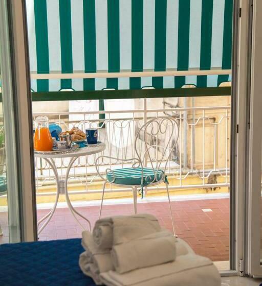 פנסיון Marilisa Holidays