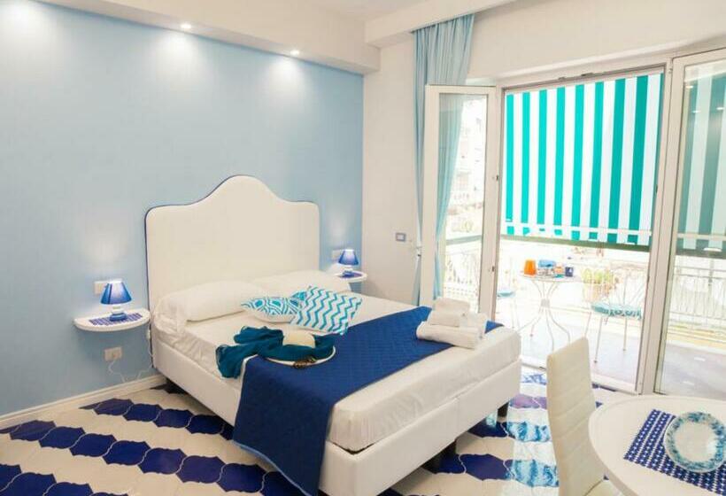 פנסיון Marilisa Holidays